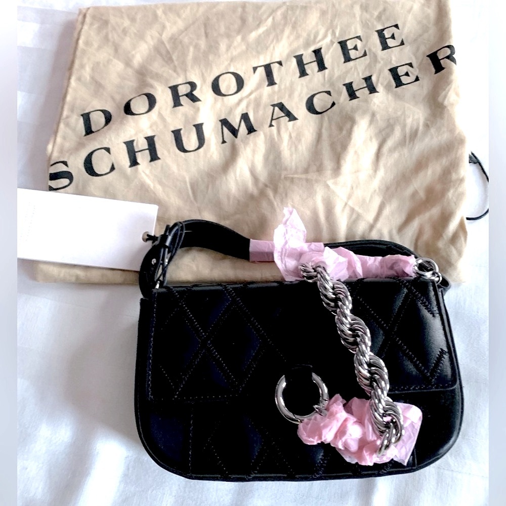 DOROTHEE SCHUMACHER Edgy coolness chained handbag size small